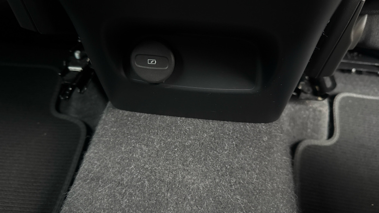 Volvo Xc40 1.5 T3 [163] R DESIGN 5dr Petrol Estate